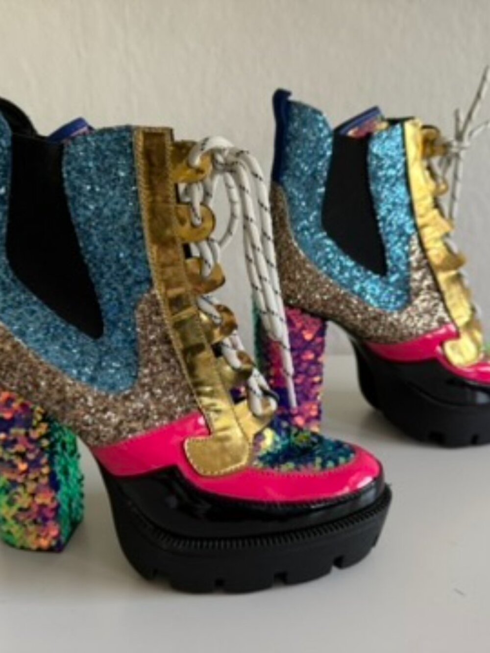 Cape Robbin Sequin Glitter Platform Boots, NWOT Size 6.5 - Picture 3 of 9